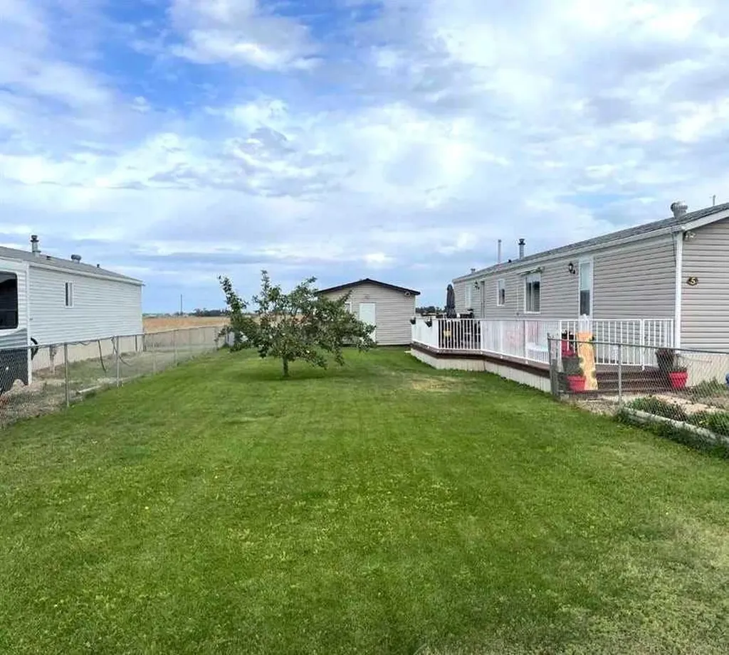5 Sagebrush Estates Rural Newell County Of AB T1R 1P1