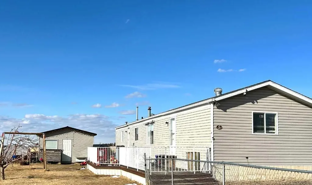 5 Sagebrush Estates Rural Newell County Of AB T1R 1P1