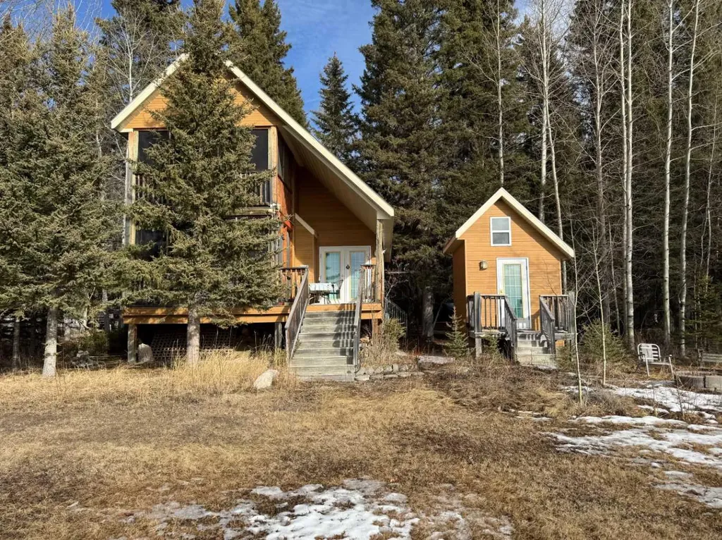 5227 Township Road 320 Rural Mountain View County AB T0M 1X0
