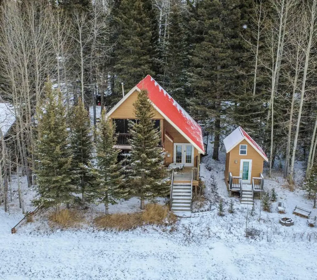 5227 Township Road 320 Rural Mountain View County AB T0M 1X0