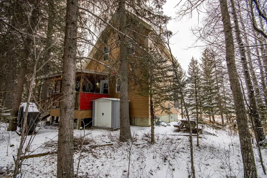 5227 Township Road 320 Rural Mountain View County AB T0M 1X0