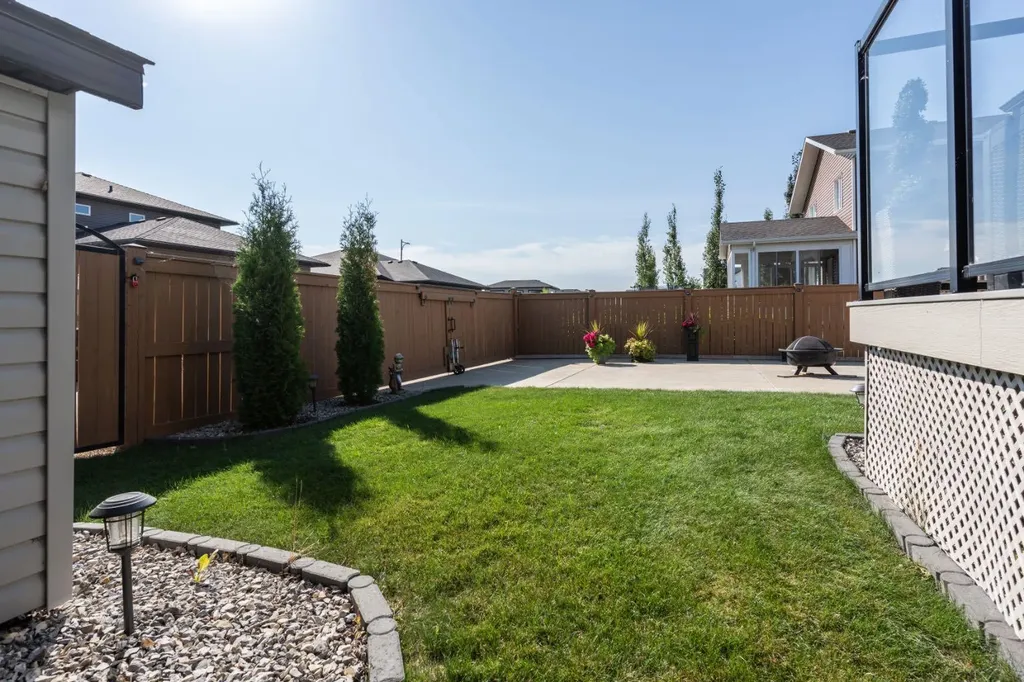 2607 63 Street Camrose AB T4V 5J6