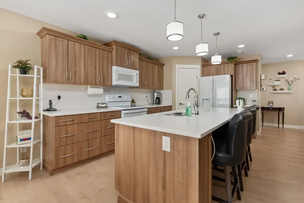 2607 63 Street Camrose AB T4V 5J6