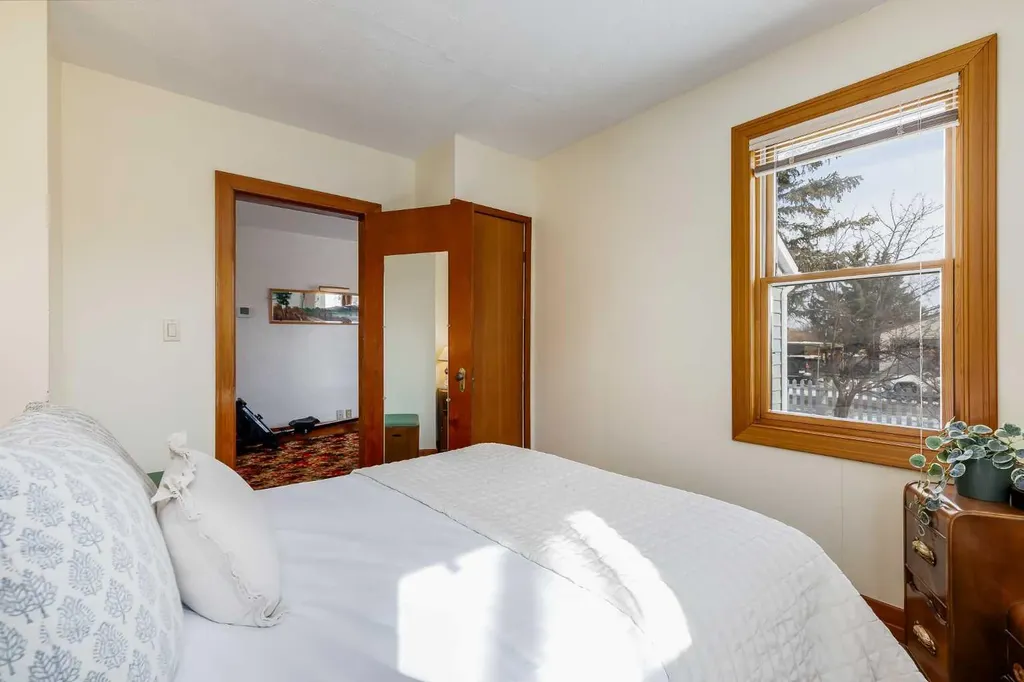 235 3 Street Irricana AB T0M 1B0