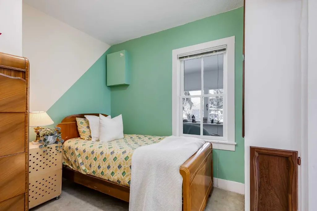 235 3 Street Irricana AB T0M 1B0