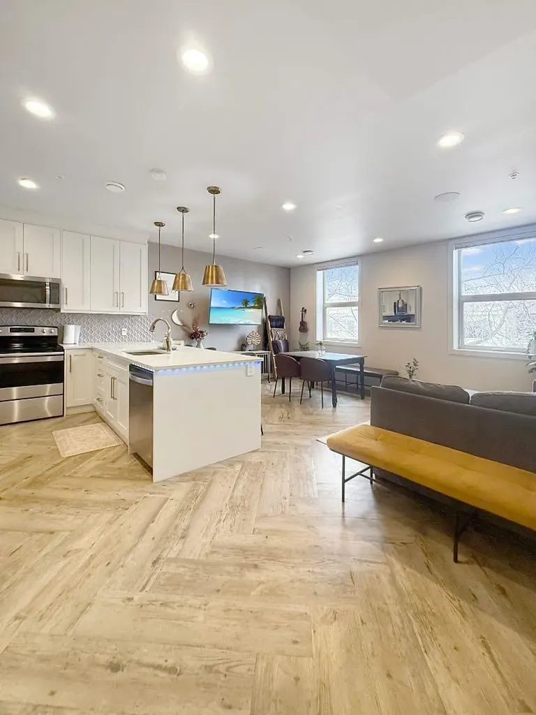 333 6 Street S Lethbridge AB T1J2C7