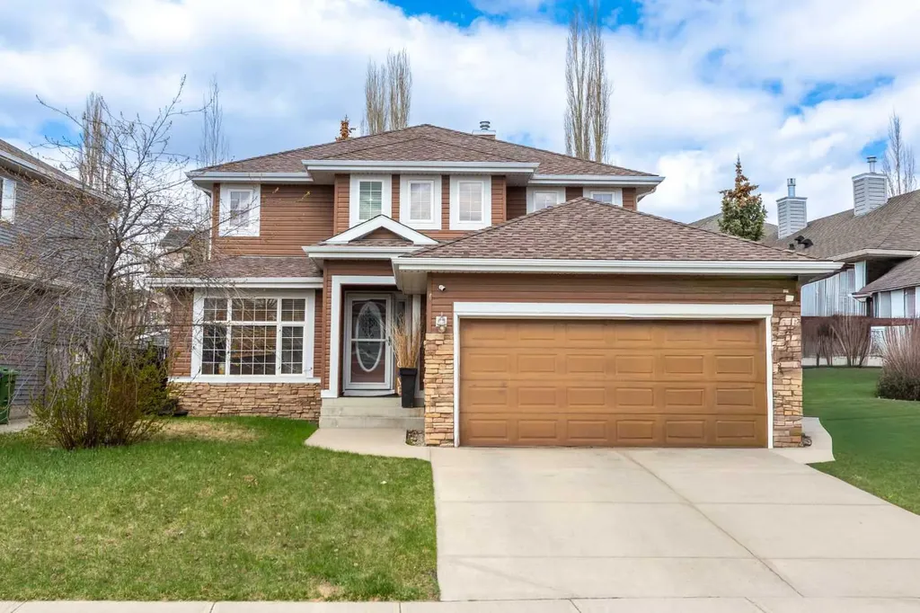 66 Royal Highland Road NW Calgary AB T3G 4Y4