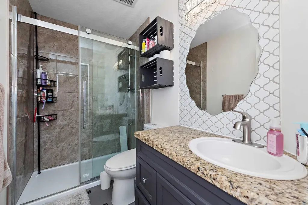 66 Royal Highland Road NW Calgary AB T3G 4Y4