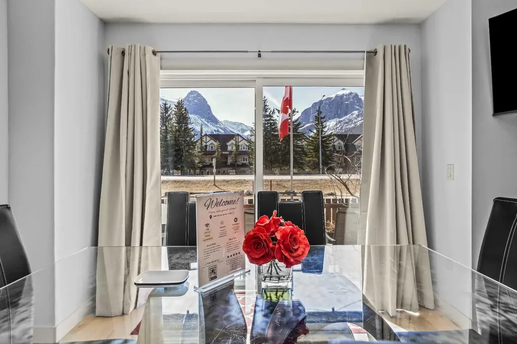 1406 2nd Avenue Canmore AB T1W 1M9