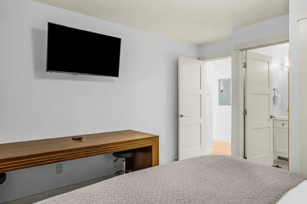 1406 2nd Avenue Canmore AB T1W 1M9