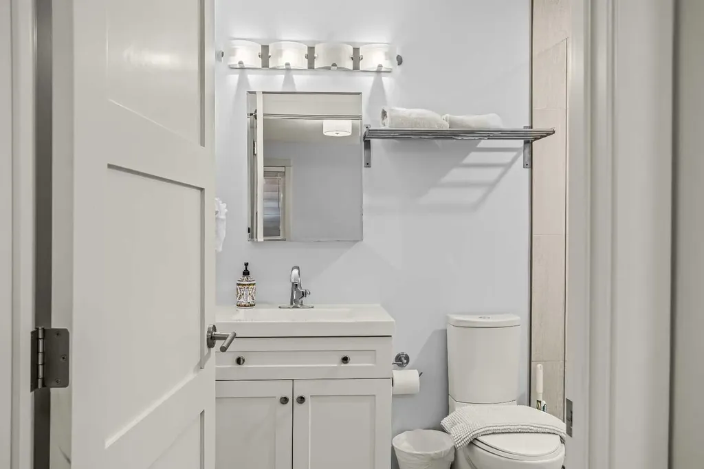 1406 2nd Avenue Canmore AB T1W 1M9