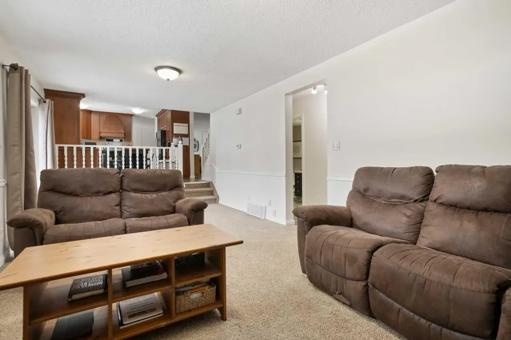 5410 47 Avenue W Forestburg AB T0B 1N0