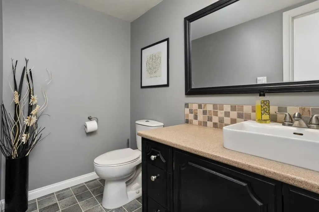 5410 47 Avenue W Forestburg AB T0B 1N0