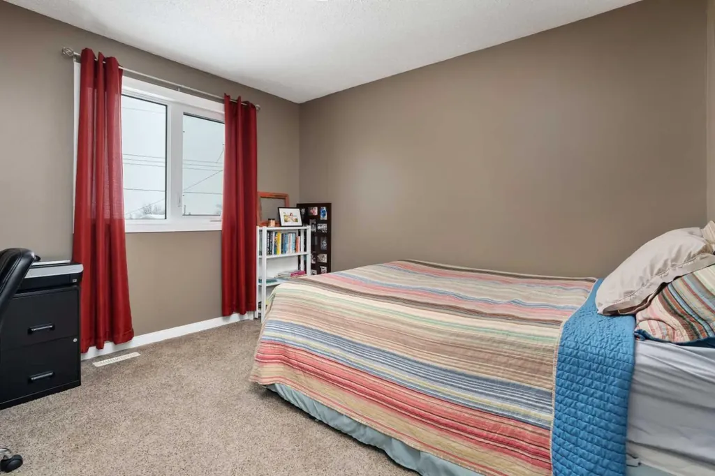 5410 47 Avenue W Forestburg AB T0B 1N0