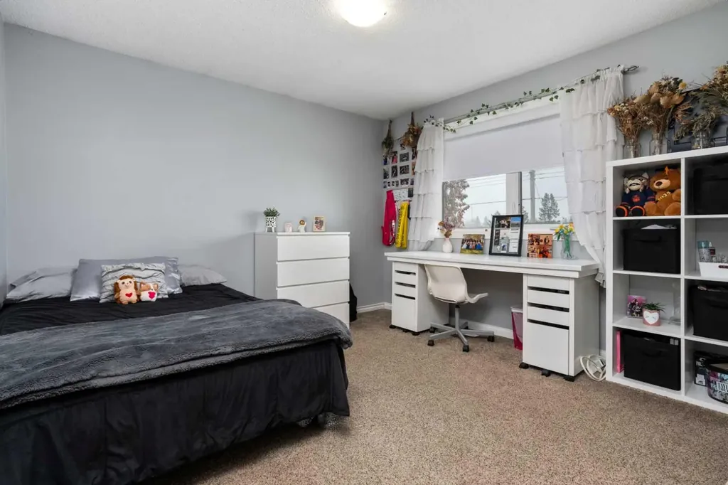5410 47 Avenue W Forestburg AB T0B 1N0