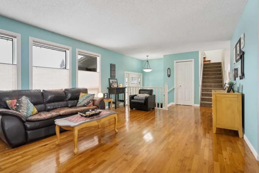 5410 47 Avenue W Forestburg AB T0B 1N0