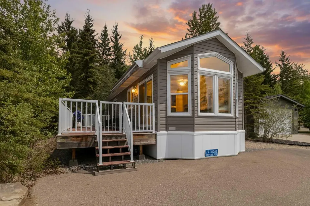10046 Township Road 422 Rural Ponoka County AB T4J 1V9