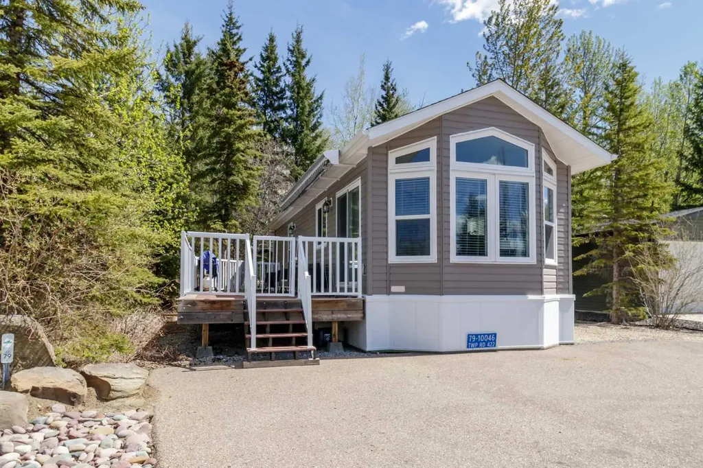 10046 Township Road 422 Rural Ponoka County AB T4J 1V9