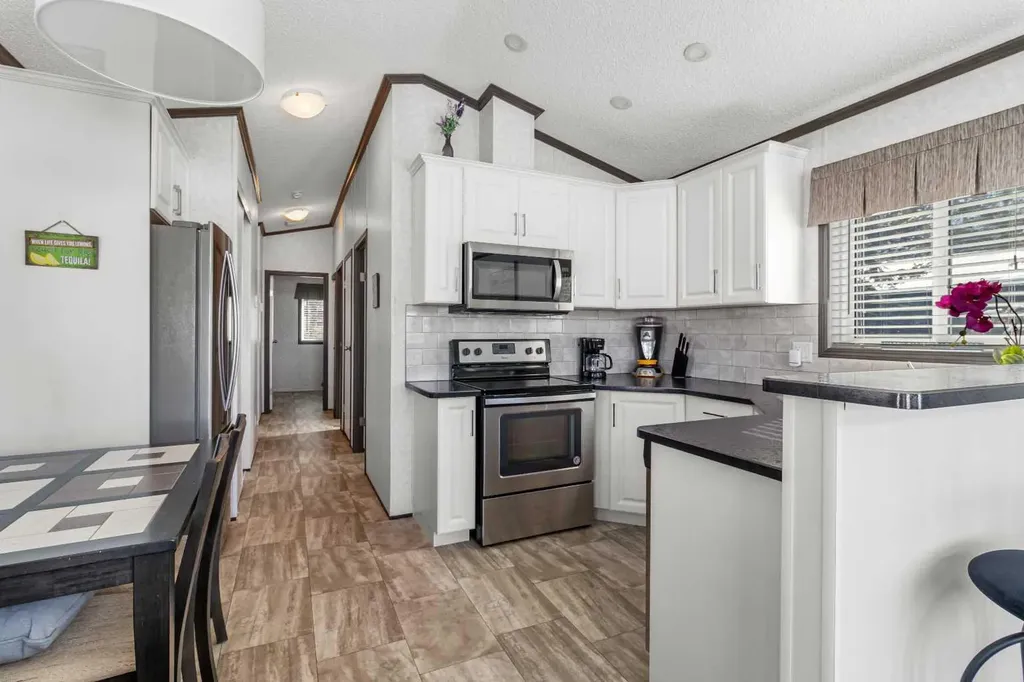 10046 Township Road 422 Rural Ponoka County AB T4J 1V9
