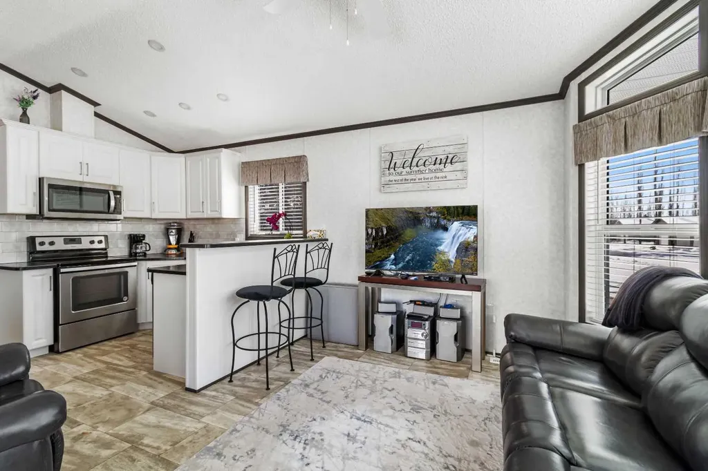 10046 Township Road 422 Rural Ponoka County AB T4J 1V9