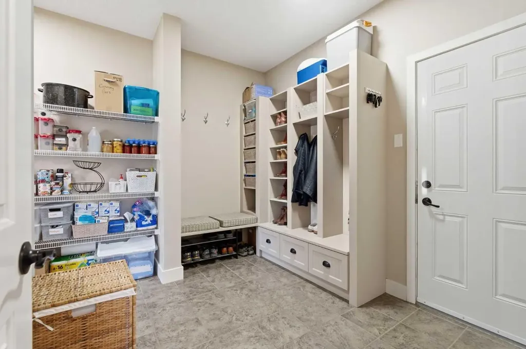 160 Crystal Green Drive SE Okotoks AB T1S 0C8