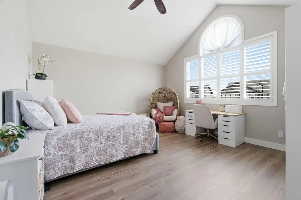 160 Crystal Green Drive SE Okotoks AB T1S 0C8