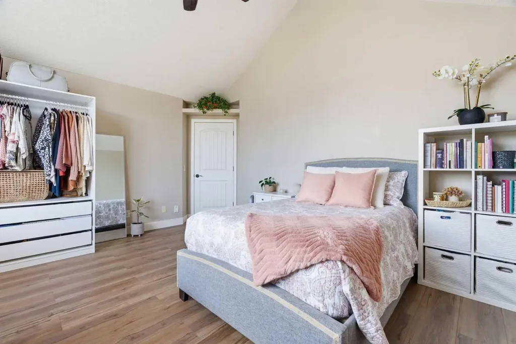 160 Crystal Green Drive SE Okotoks AB T1S 0C8