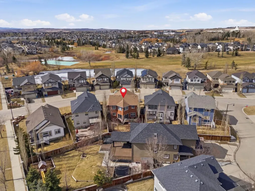 160 Crystal Green Drive SE Okotoks AB T1S 0C8