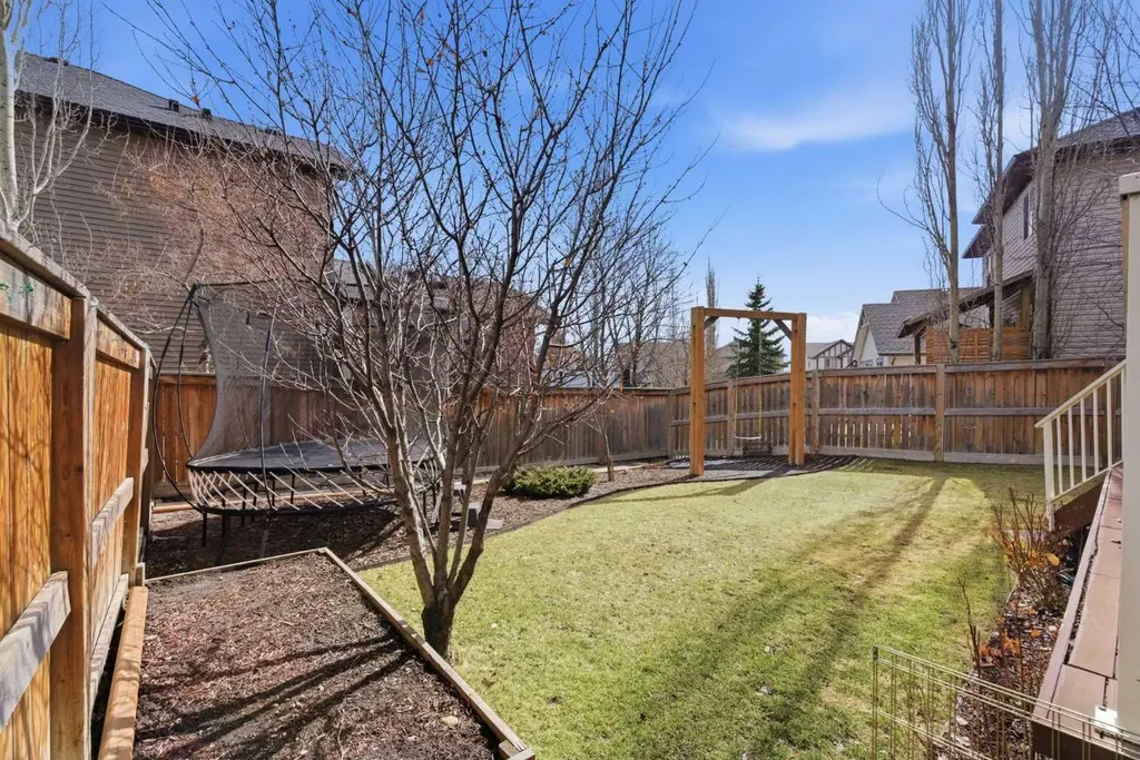 160 Crystal Green Drive SE Okotoks AB T1S 0C8