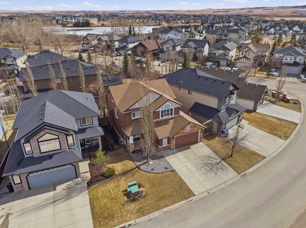 160 Crystal Green Drive SE Okotoks AB T1S 0C8