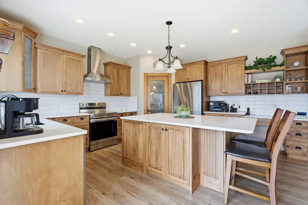 160 Crystal Green Drive SE Okotoks AB T1S 0C8