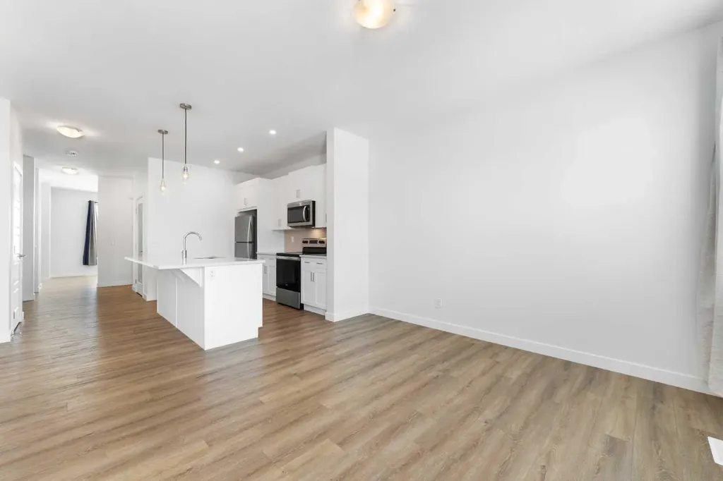48 Ambleside Crescent NW Calgary AB T3P1S6