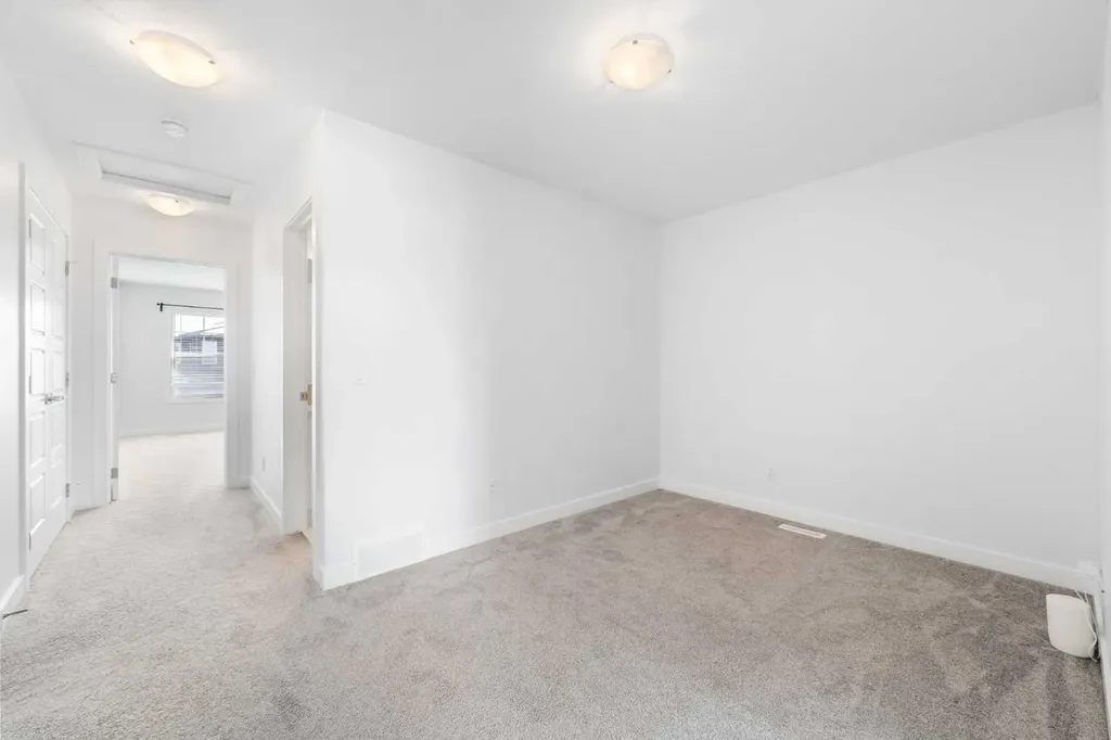 48 Ambleside Crescent NW Calgary AB T3P1S6