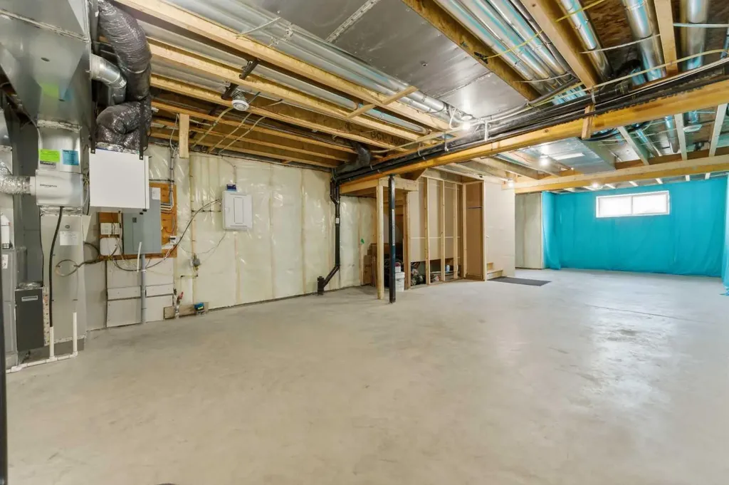 48 Ambleside Crescent NW Calgary AB T3P1S6