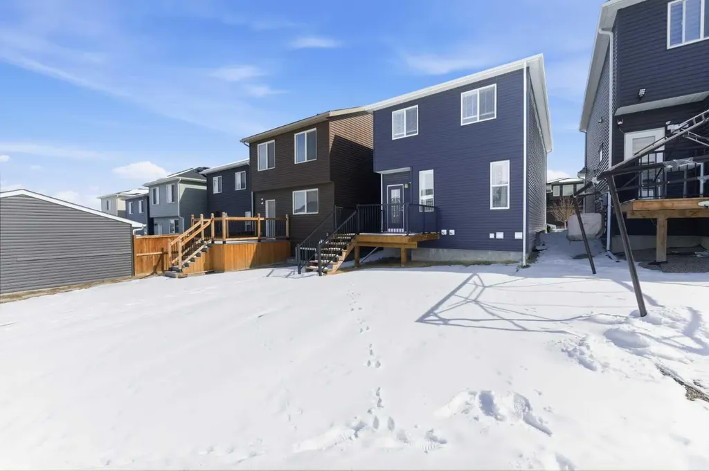 48 Ambleside Crescent NW Calgary AB T3P1S6