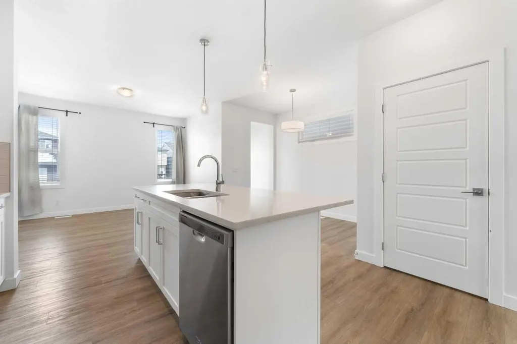 48 Ambleside Crescent NW Calgary AB T3P1S6