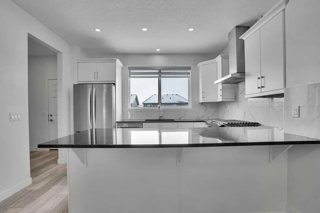 26 Amblehurst Path NW Calgary AB T3P1W8