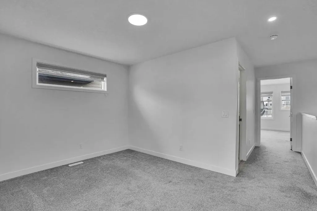26 Amblehurst Path NW Calgary AB T3P1W8