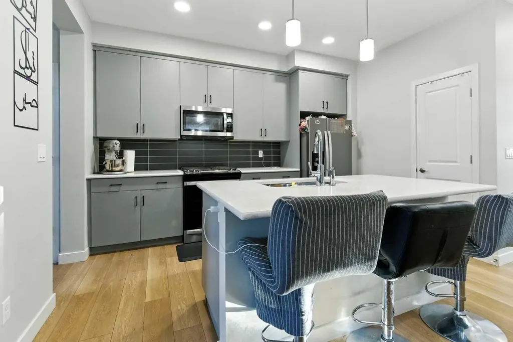 268 Savanna Terrace Calgary AB T3J 4B6