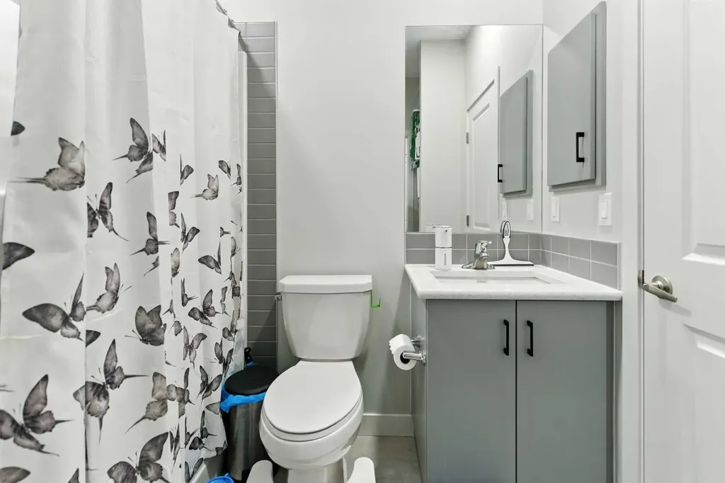 268 Savanna Terrace Calgary AB T3J 4B6