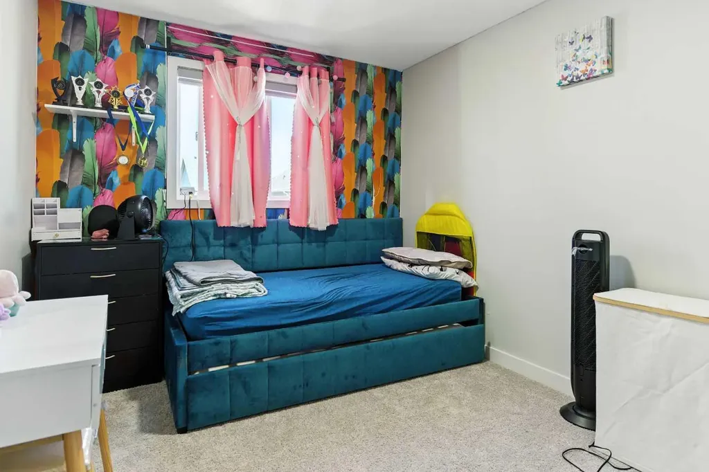 268 Savanna Terrace Calgary AB T3J 4B6