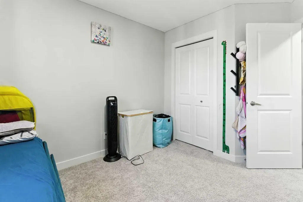 268 Savanna Terrace Calgary AB T3J 4B6