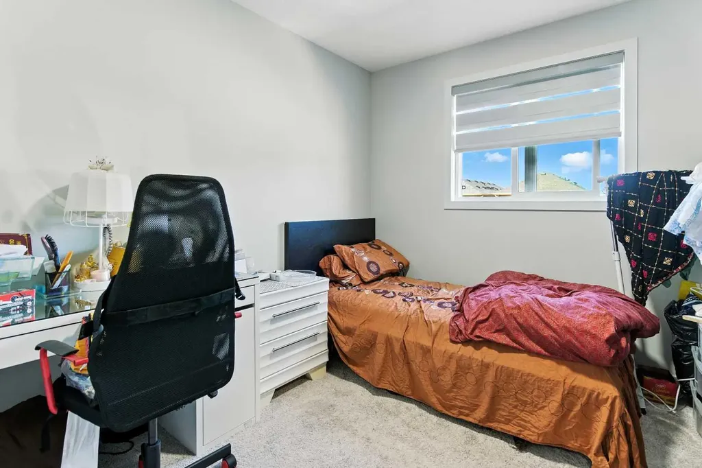 268 Savanna Terrace Calgary AB T3J 4B6