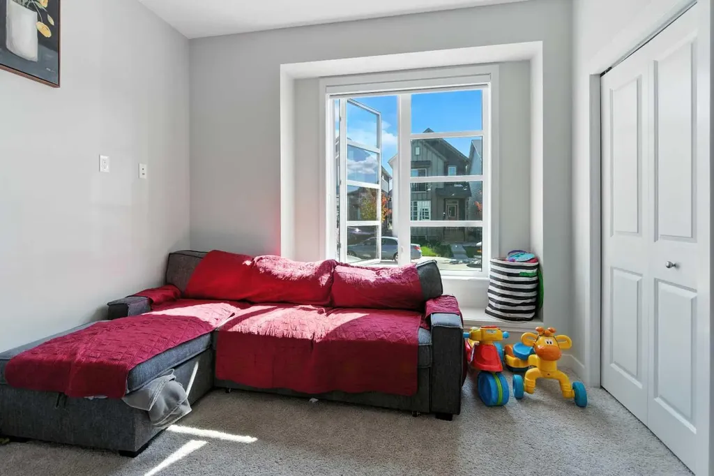 268 Savanna Terrace Calgary AB T3J 4B6