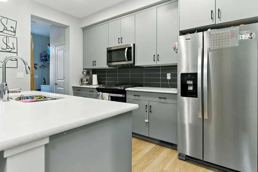 268 Savanna Terrace Calgary AB T3J 4B6