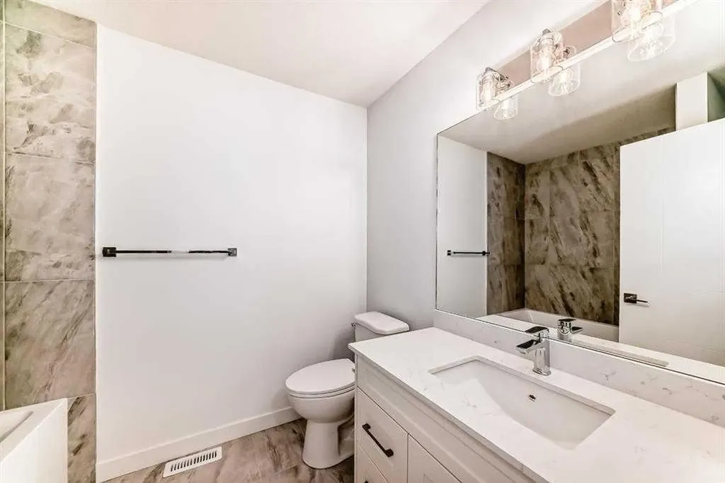 145 Chelsea Mews Chestermere AB T1X3H2