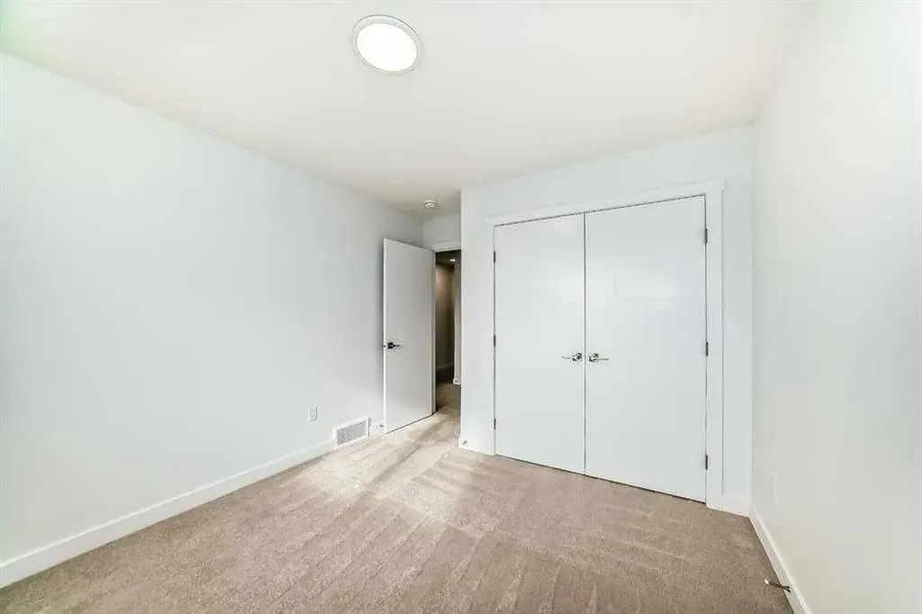 145 Chelsea Mews Chestermere AB T1X3H2