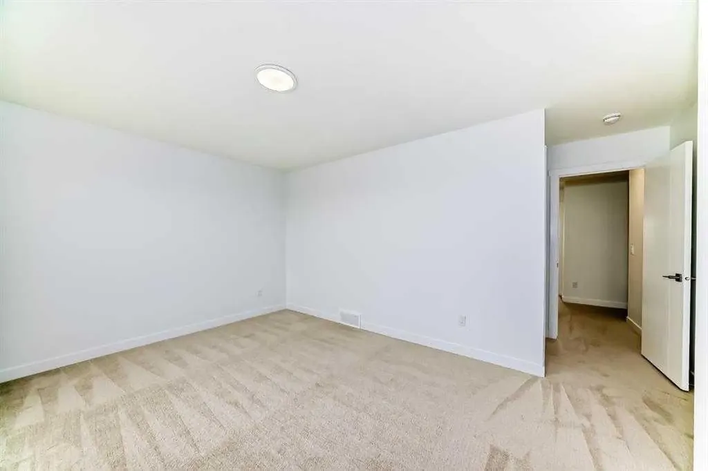 145 Chelsea Mews Chestermere AB T1X3H2