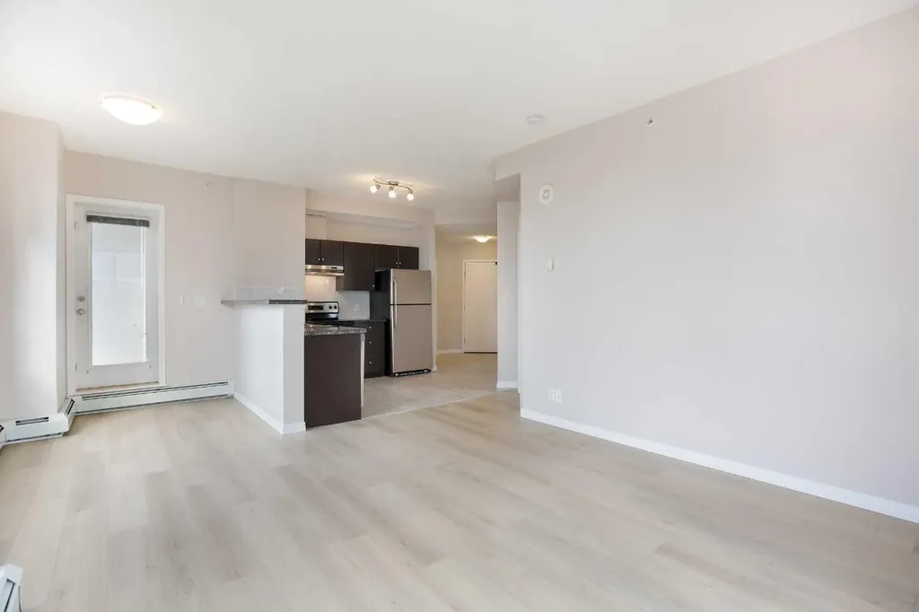1053 10 Street SW Calgary AB T2R 1S6
