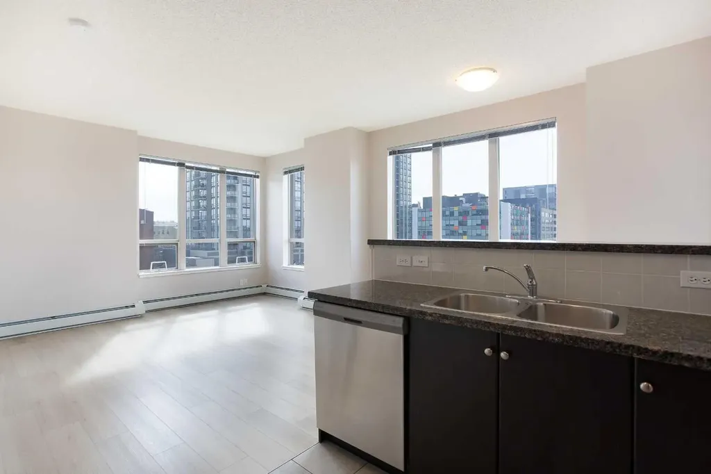 1053 10 Street SW Calgary AB T2R 1S6